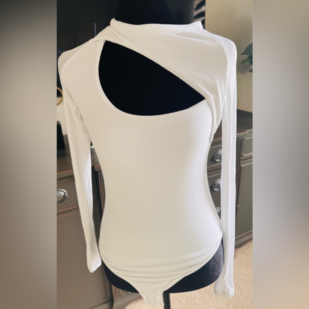 Alix NYC long sleeve white bodysuit small